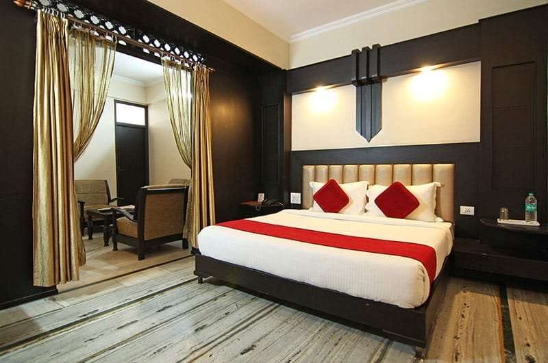2-Bed AC at Sri Janaki Mahal Trust Ayodhya — Cozy air-conditioned room for comfort in all seasons